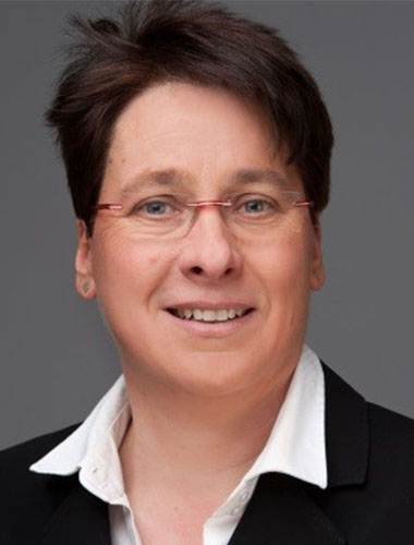 Esther Amenda-Zweiböhmer, Aachener Medizin Systemberatung AMS GmbH